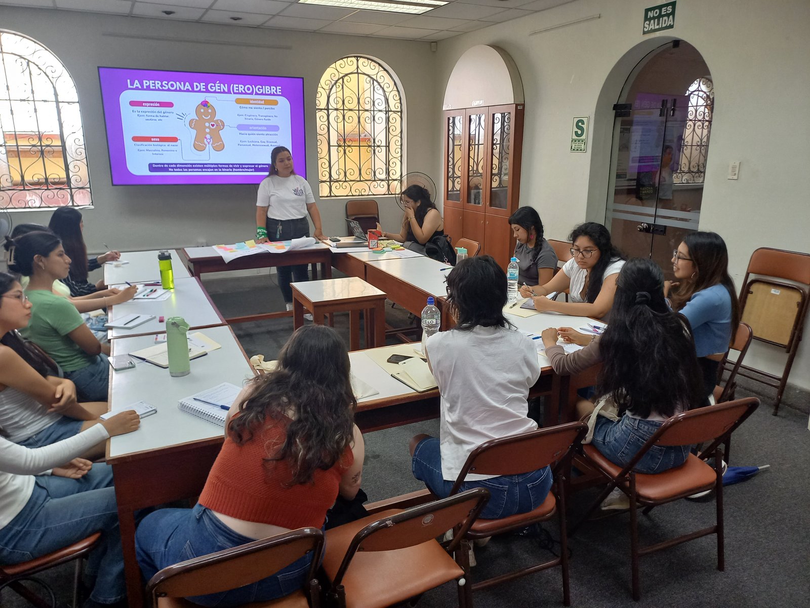 Participantes de la Escuelita Violeta